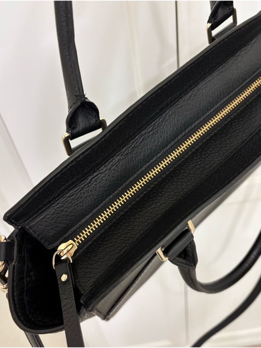kate spade Grove Street Lana satchel - Like New - Picture 7 of 12
